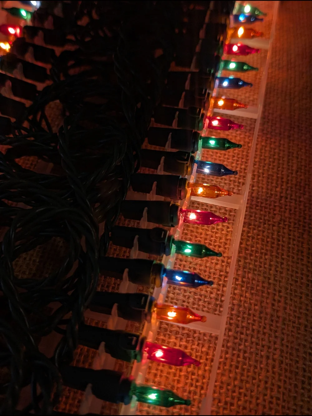 NEW IN BOX 1980's GE String-A-Long 50 Multicolor Nostalgic Mini Christmas Lights